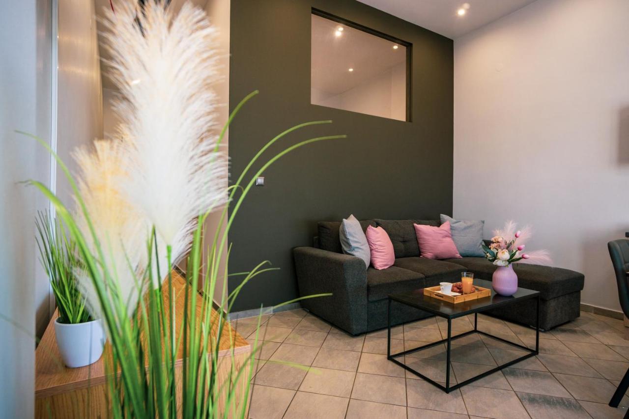 Seashell Luxury Apartment Nikiti  Exterior photo